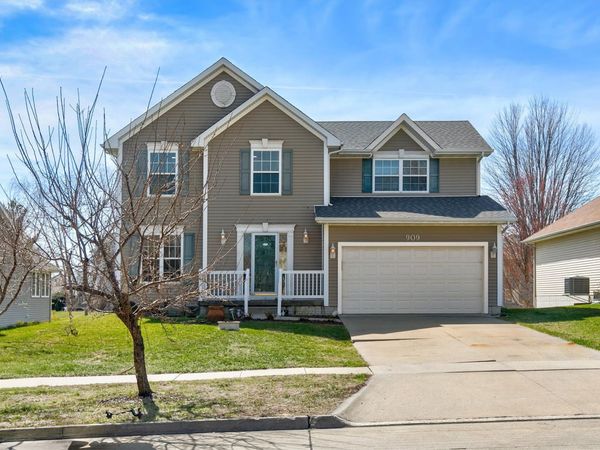 909 SE 5th Street, Ankeny, IA 50021