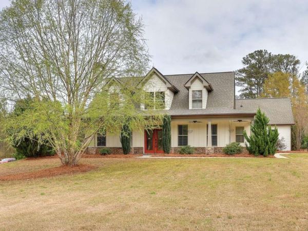 325 Brook Hollow Lane, Loganville, GA 30052
