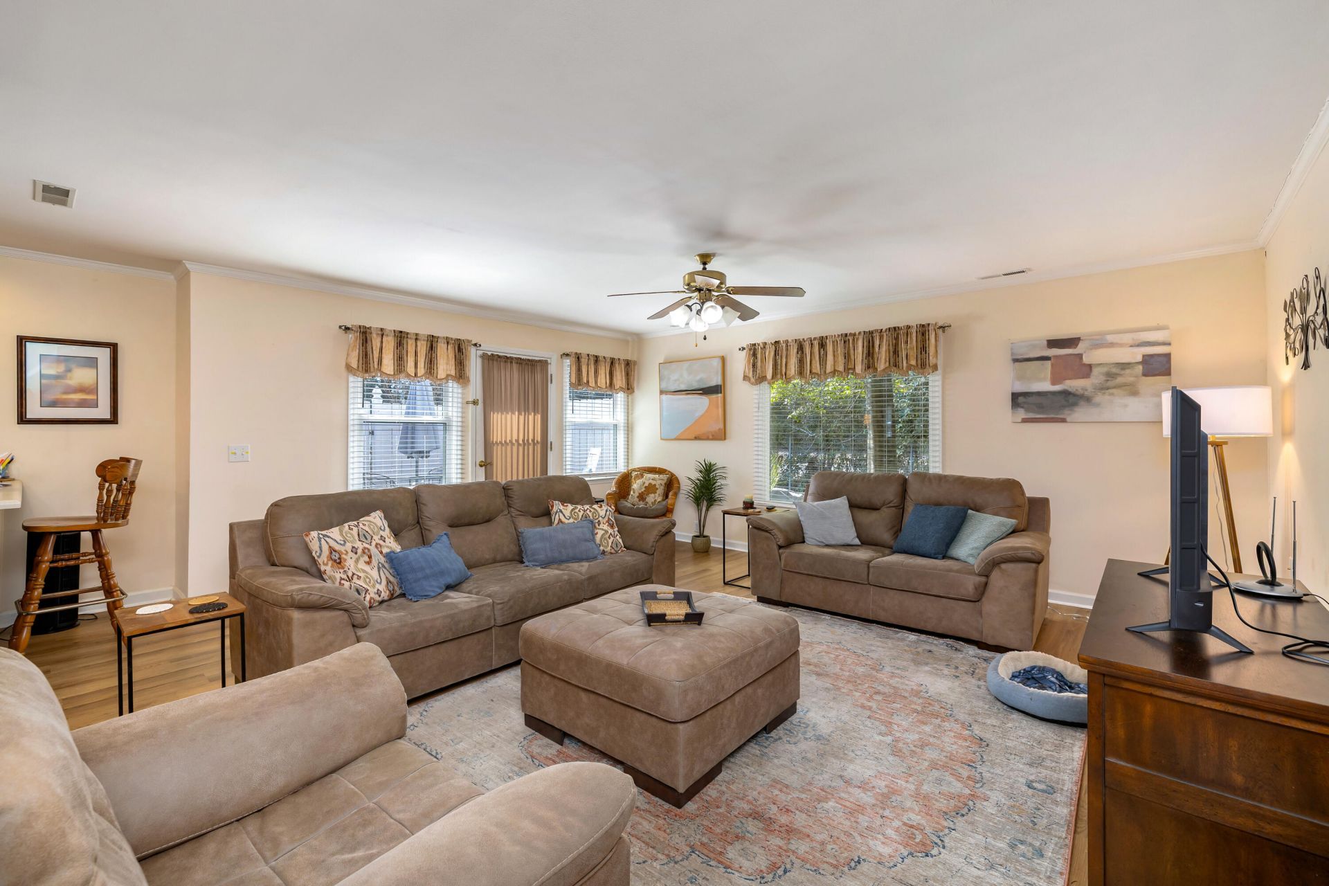 23 Peter Collinson Road Photo 23