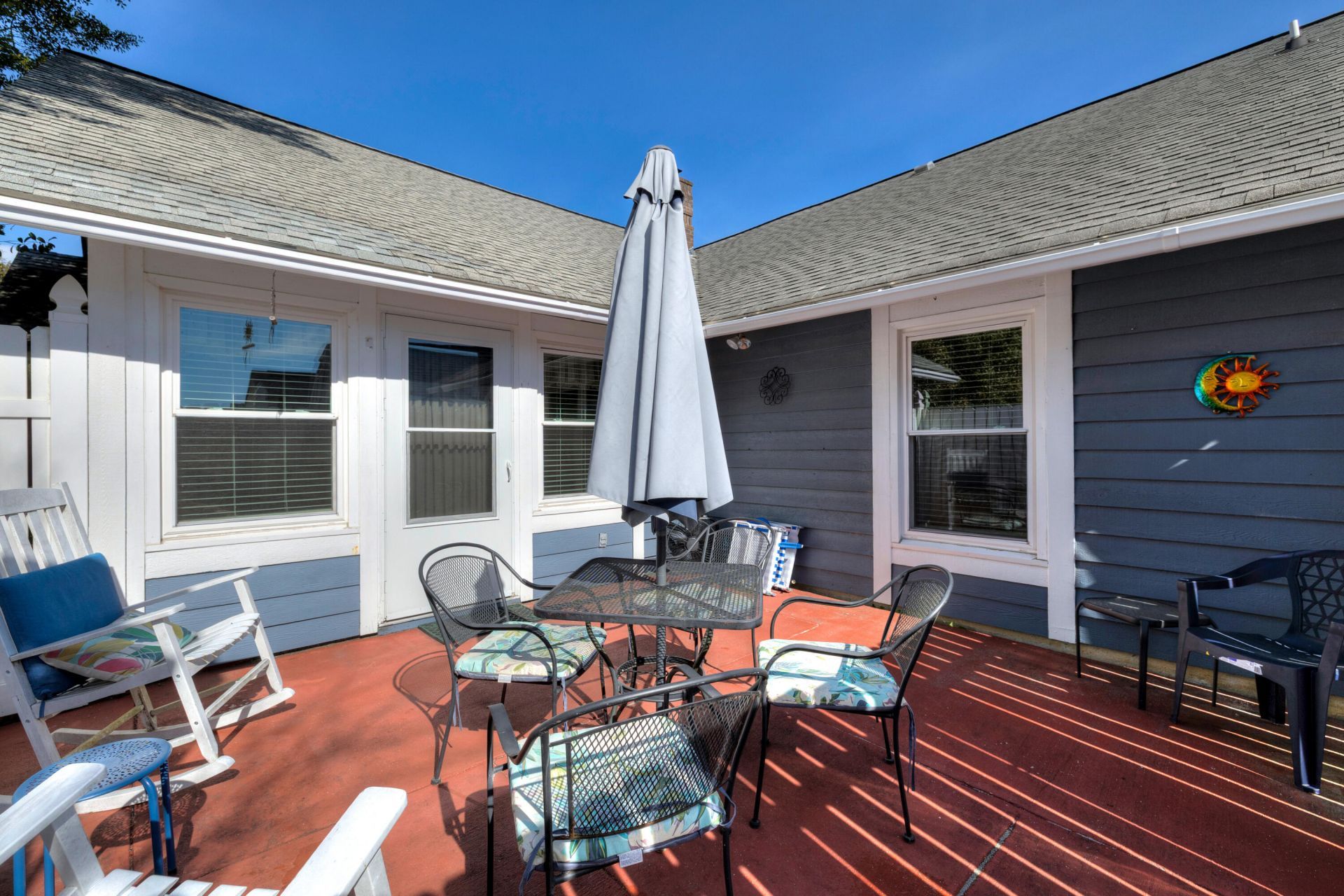 23 Peter Collinson Road Photo 6