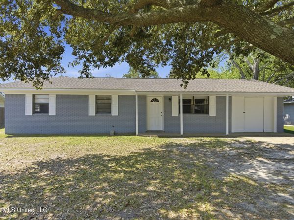 6688 Balboa Circle, Ocean Springs, MS 39564