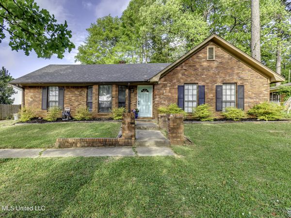 922 S College Street, Brandon, MS 39042