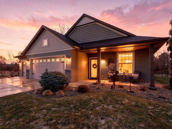 3529 S Pointe Drive, Hastings, MN 55033