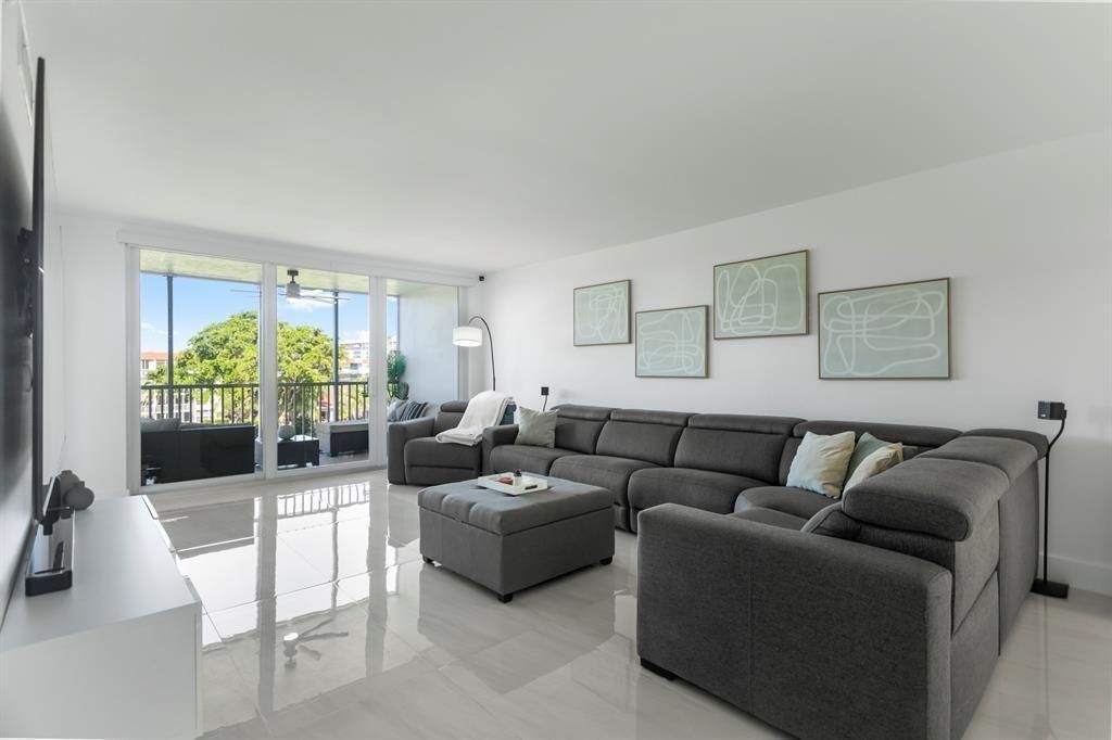 3100 NE 48th Court, Unit 413, Lighthouse Point, FL 33064 Photo