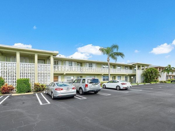 1021 Flame Vine Avenue, Delray Beach, FL 33445