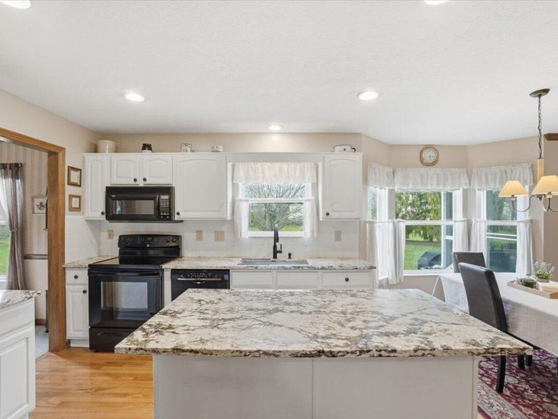 7809 Westbury Court , Dublin, OH 43016 Photo 9