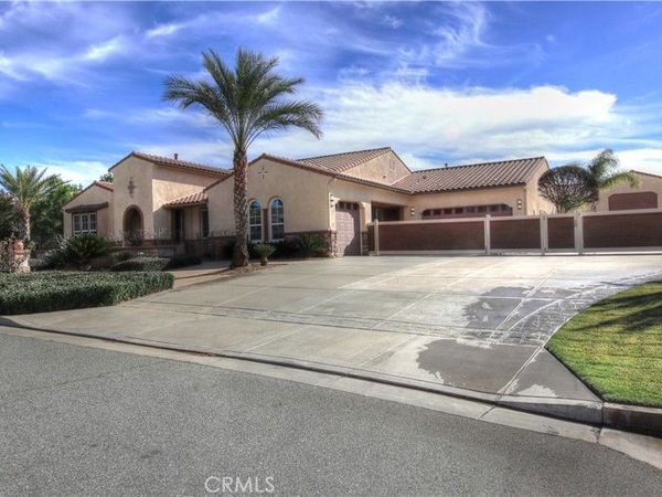 923 Union, Cherry Valley, CA 92223