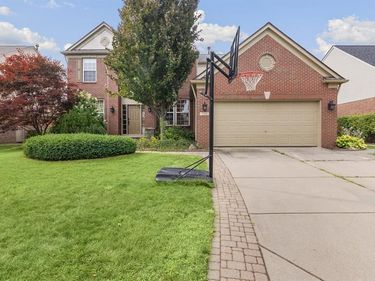 7164 MILLROCK Avenue , Shelby Twp, MI 48317