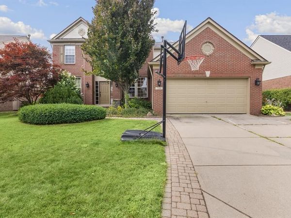 7164 MILLROCK Avenue, Shelby Twp, MI 48317