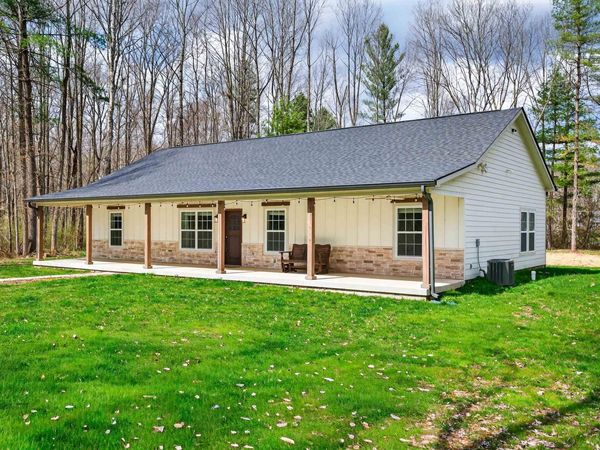 4724 Covered Bridge Road, Nashville, IN 47448