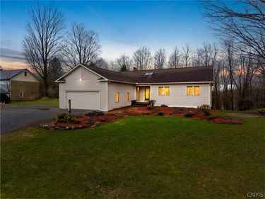 6537 State Route 80 , Tully, NY 13159