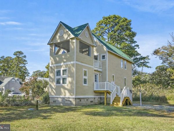 4475 DEEP HOLE ROAD, CHINCOTEAGUE ISLAND, VA 23336