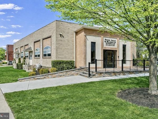 101 E DARBY ROAD , HAVERTOWN, PA 19083