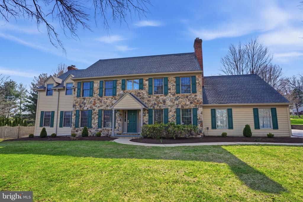 2840 W FOX CHASE CIRCLE , DOYLESTOWN, PA 18902