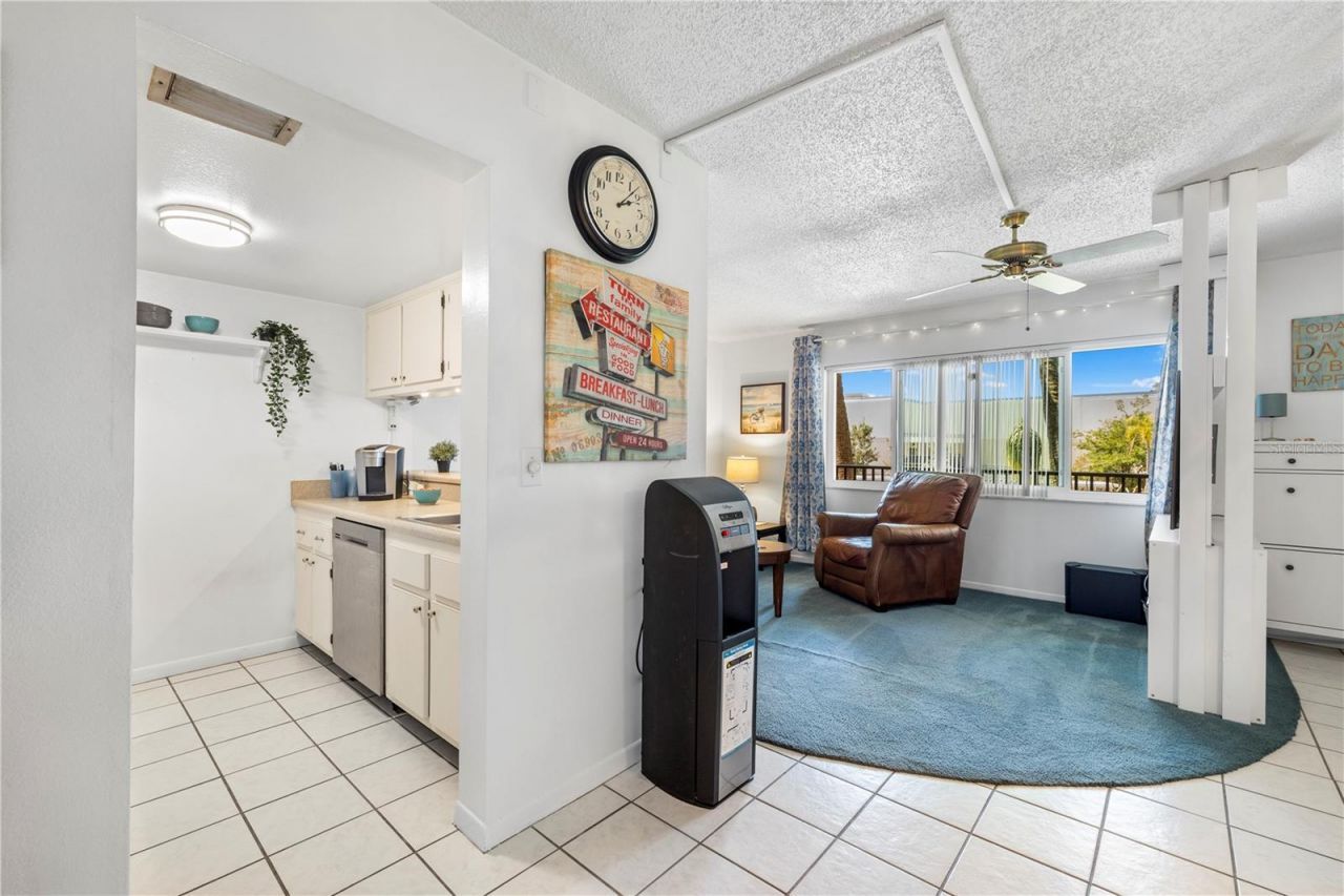 2525 W Bay Drive, Unit C21, Belleair Bluffs, FL 33770 Photo