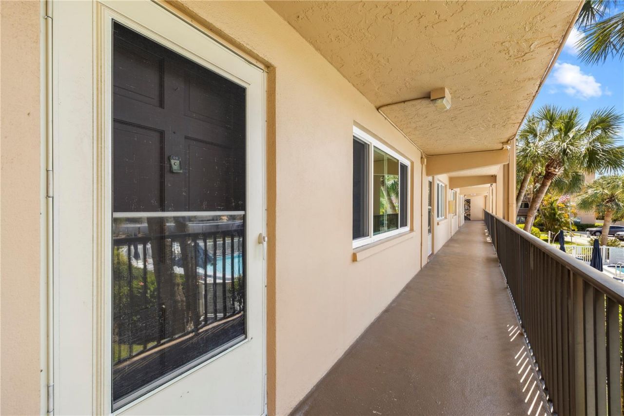 2525 W Bay Drive, Unit C21, Belleair Bluffs, FL 33770 Photo