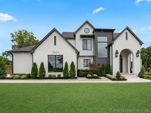 10604 S Holley Street , Jenks, OK 74037