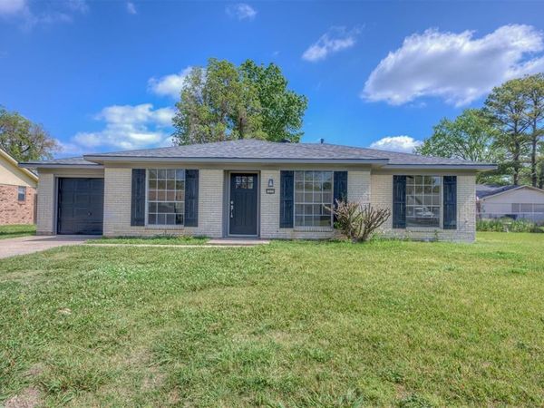 3511 Ponderosa Drive, Bossier City, LA 71112