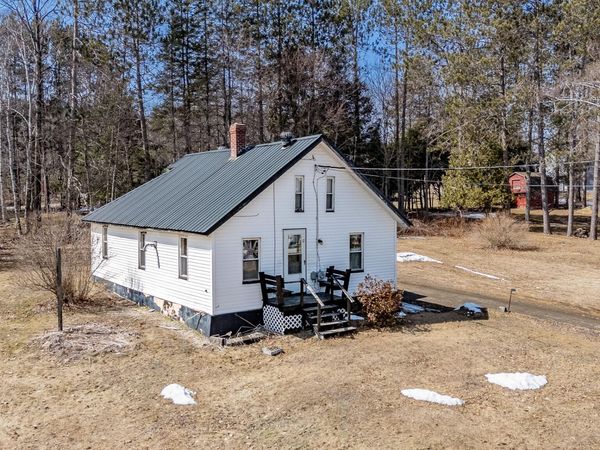 17 Daggett Street, Milo, ME 04463