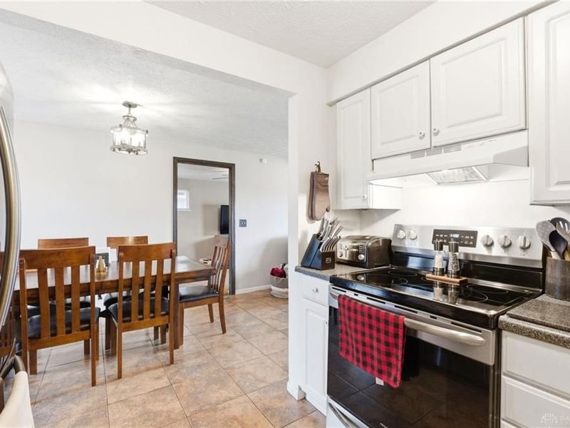 5171 Fishburg Road, Huber Heights, OH 45424 Photo 18