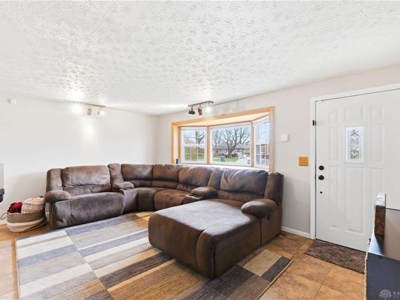 5171 Fishburg Road, Huber Heights, OH 45424 Photo 9