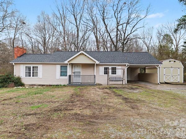 3533 Denton Road , Thomasville, NC 27360