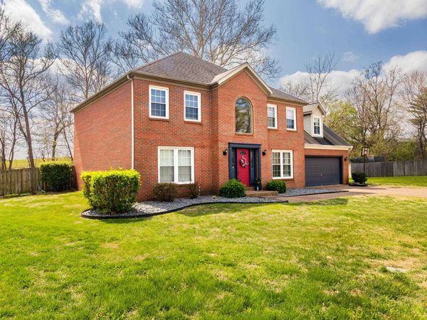 3599 Crossgate Court, Newburgh, IN 47630