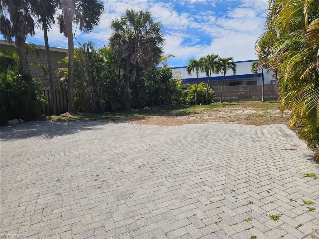 205 Miramar St, Fort Myers Beach, FL 33931 Photo