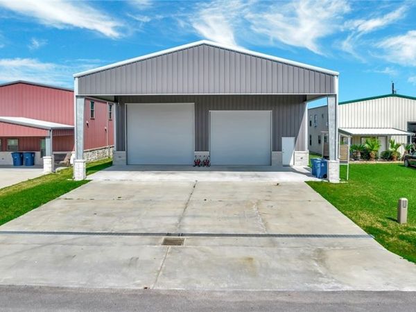 52 Coastal Oaks Loop , Port O'Connor, TX 77982