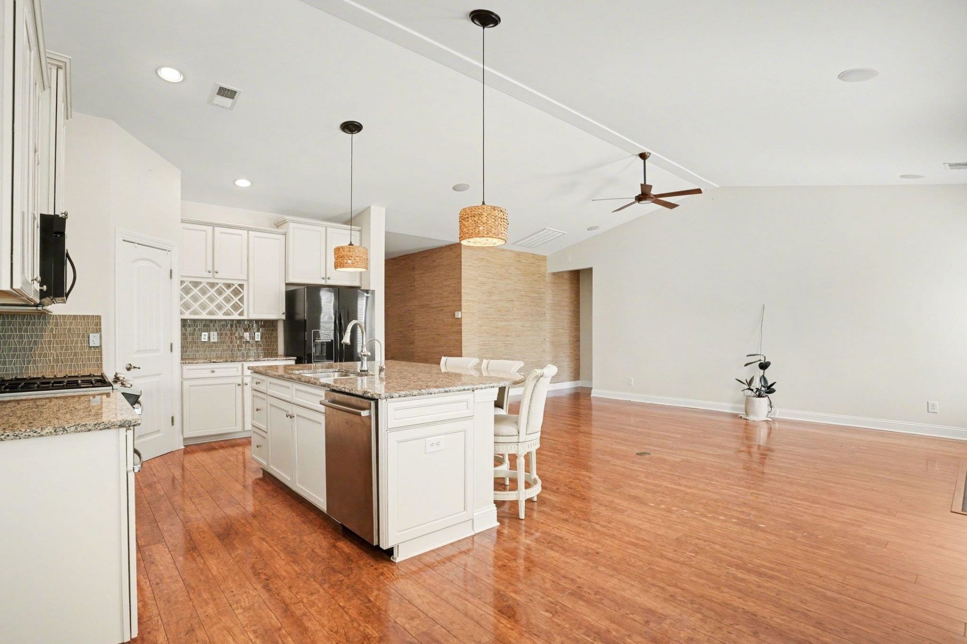 1786 Orchard Dr. Photo 17