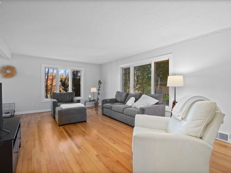 18500 Edgewood Drive, Rocky River, OH 44116 Photo 6