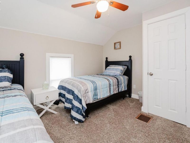 421 E 4th, Port Clinton, OH 43452 Photo 16