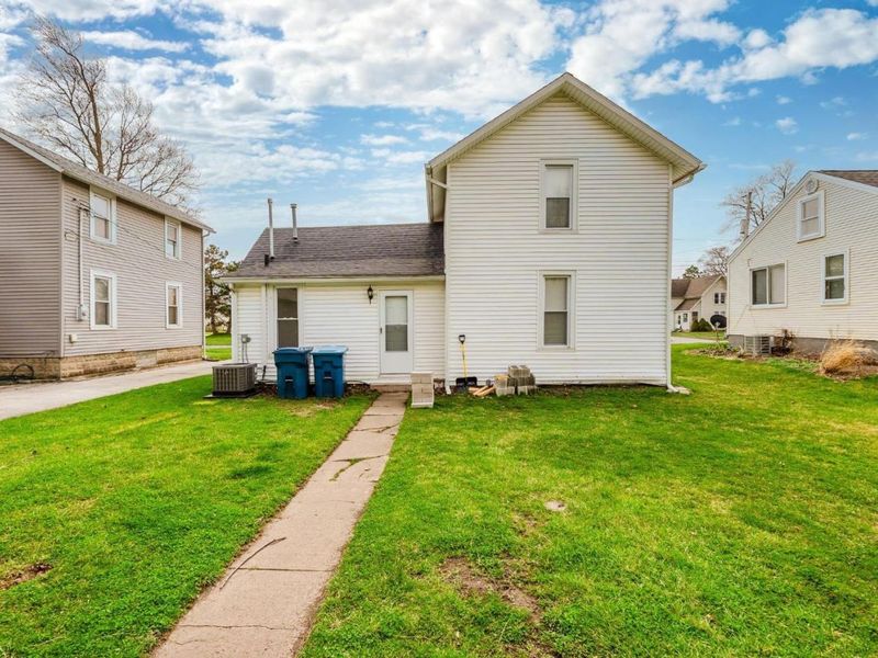 421 E 4th, Port Clinton, OH 43452 Photo 26