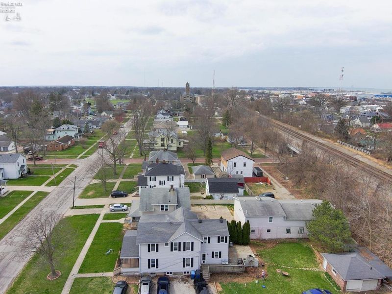 421 E 4th, Port Clinton, OH 43452 Photo 33