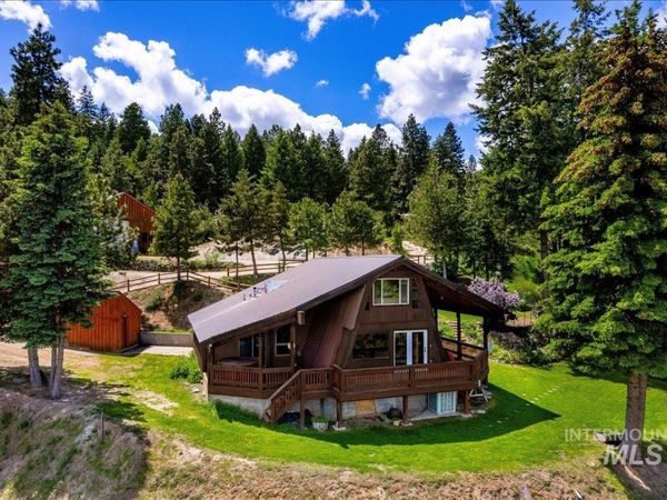 239 Tollgate Rd, Boise, ID 83716