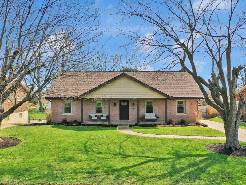 758 Meadow View Drive, Villa Hills, KY 41017 Photo 1