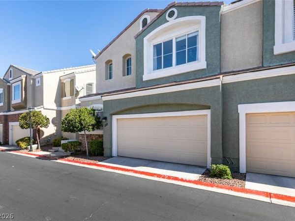 972 Paisley Street , Las Vegas, NV 89145