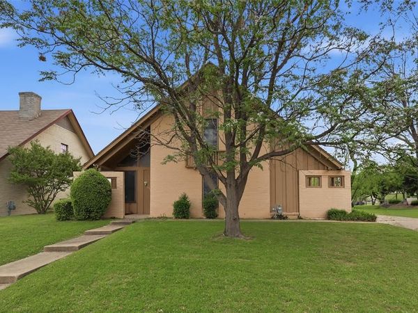 2814 Cheyenne Street, Irving, TX 75062