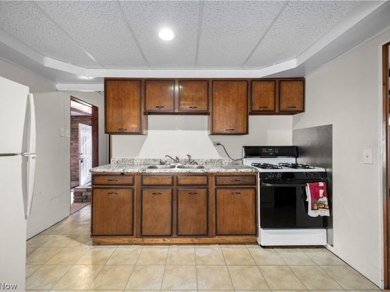 142 Parmely Avenue, Elyria, OH 44035 Photo 19