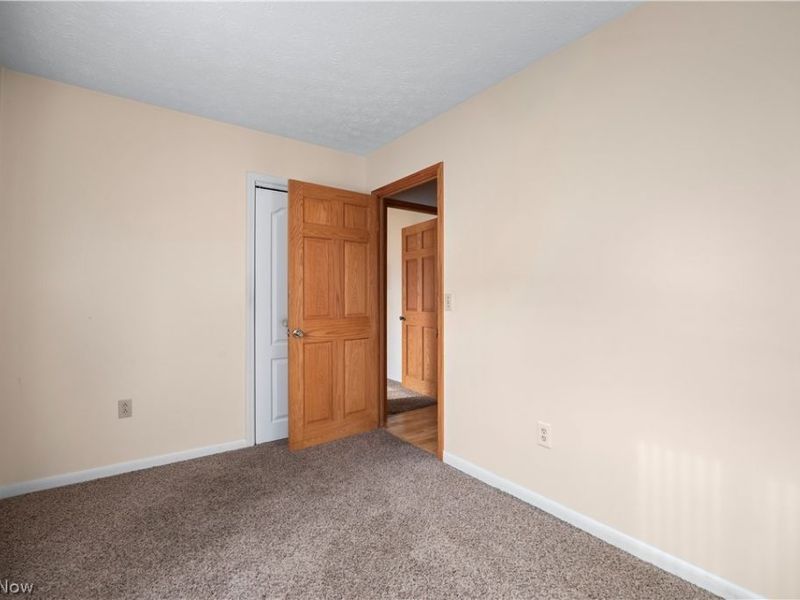 142 Parmely Avenue, Elyria, OH 44035 Photo 27