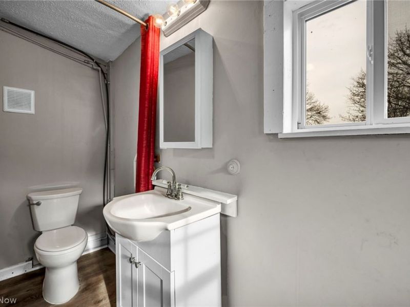 127 E 35th Street, Lorain, OH 44055 Photo 29