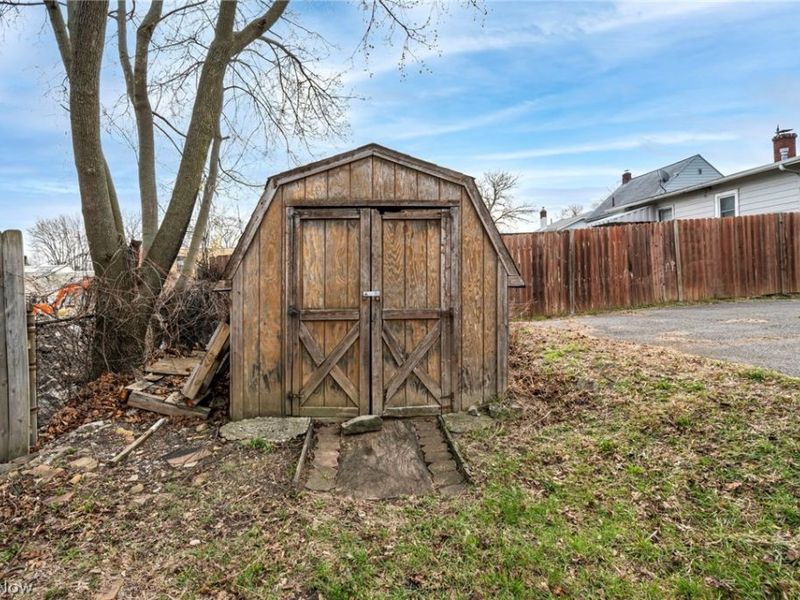 127 E 35th Street, Lorain, OH 44055 Photo 38