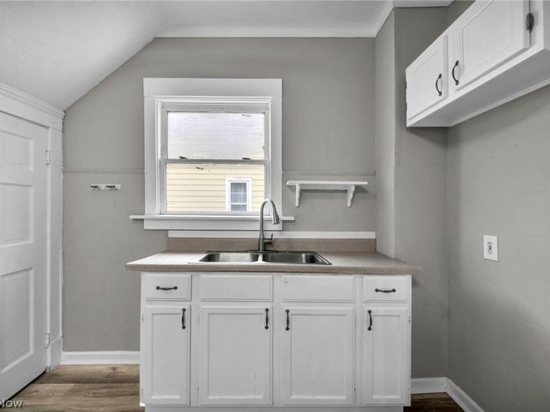 127 E 35th Street, Lorain, OH 44055 Photo 7