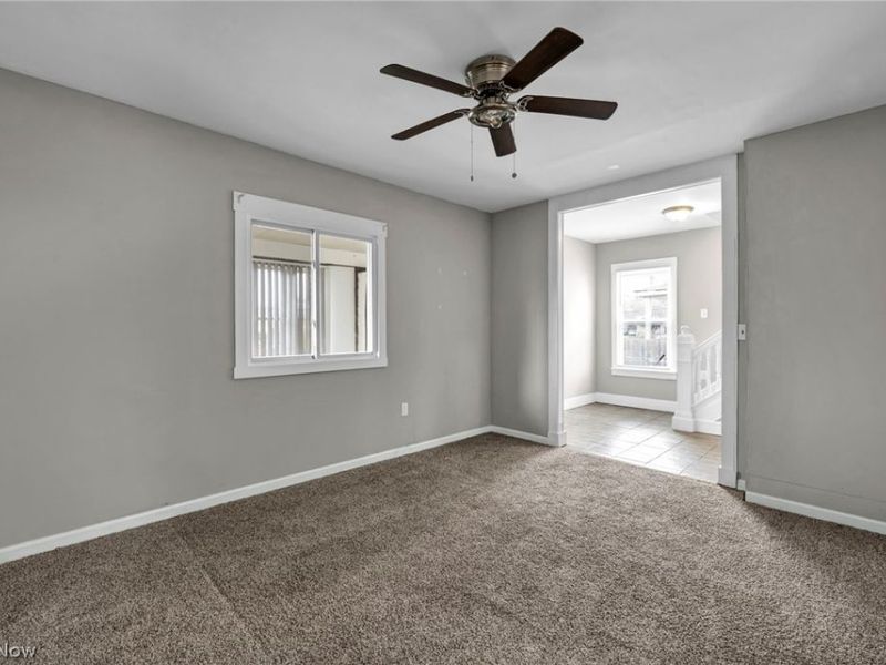 127 E 35th Street, Lorain, OH 44055 Photo 8