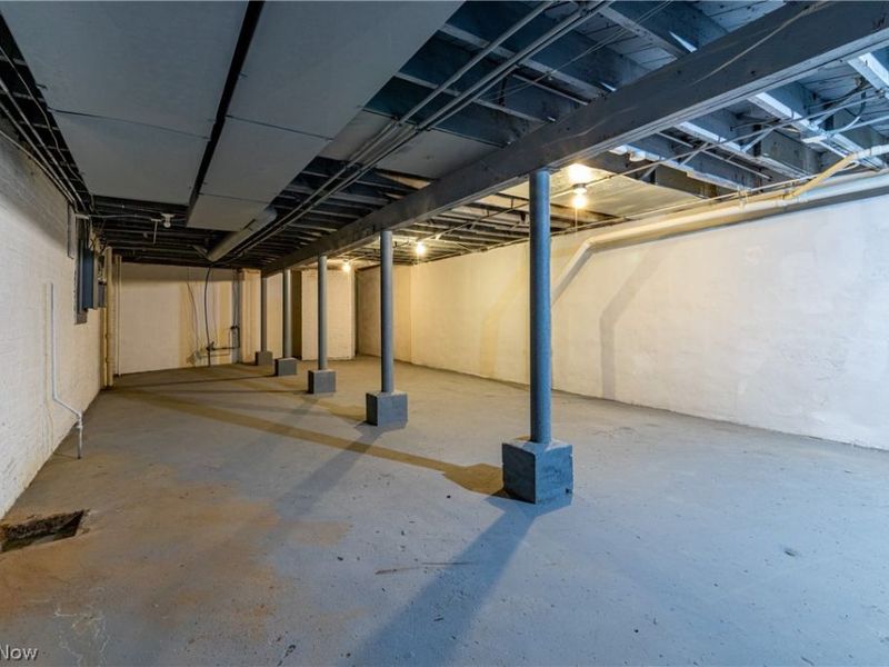 8403 Detroit Avenue, Cleveland, OH 44102 Photo 31