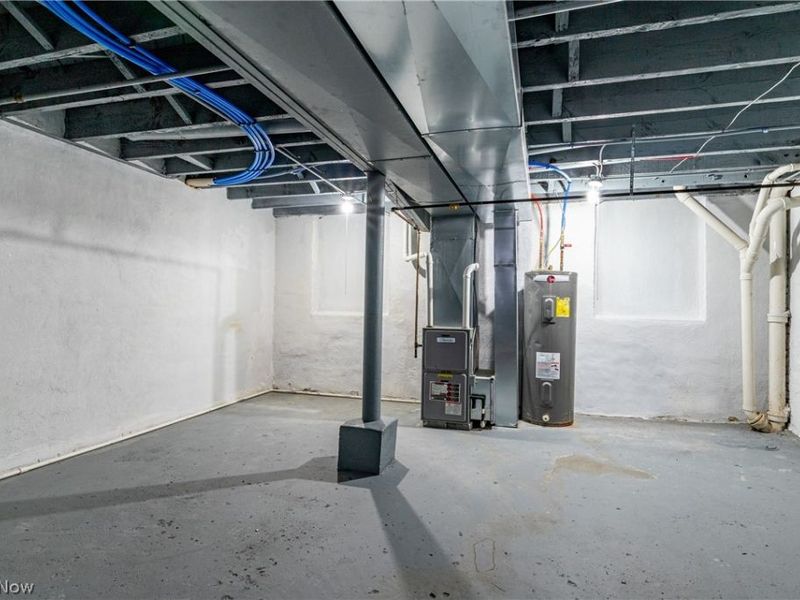 8403 Detroit Avenue, Cleveland, OH 44102 Photo 39