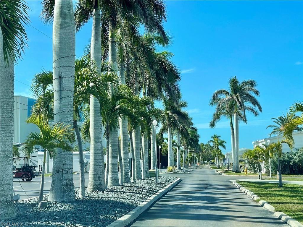 19 Spanish Main, Fort Myers Beach, FL 33931 Photo