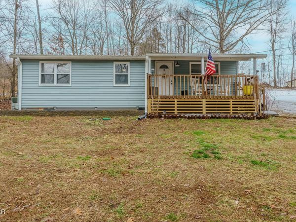 3536 Dockery Drive, Mascot, TN 37806