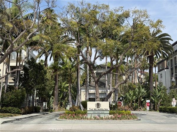 2233 Martin, Unit 324, Irvine, CA 92612