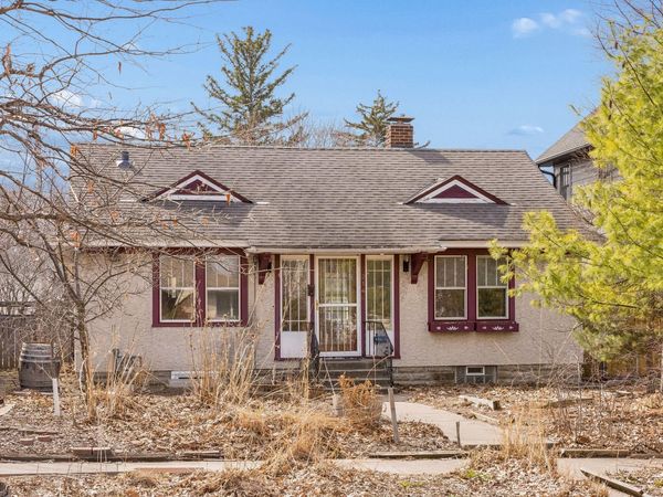 2146 W James Avenue, Saint Paul, MN 55105